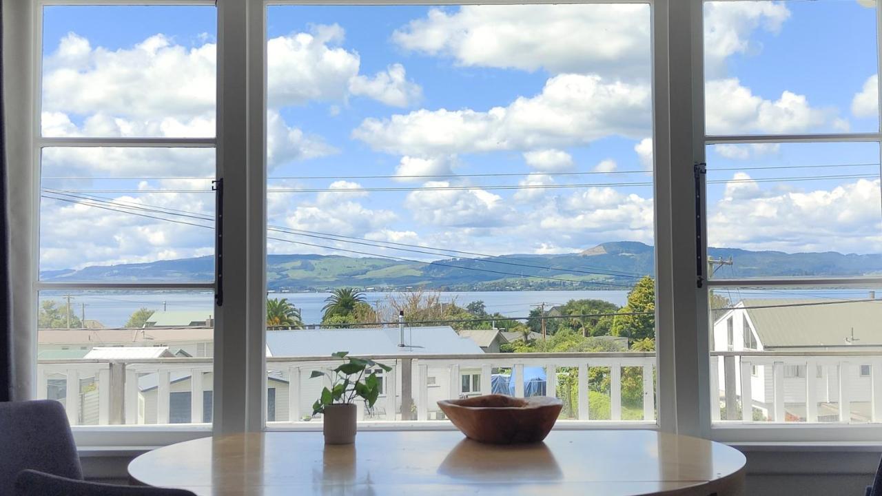 Lake, Mountain View Cottage โรโตรัว ภายนอก รูปภาพ